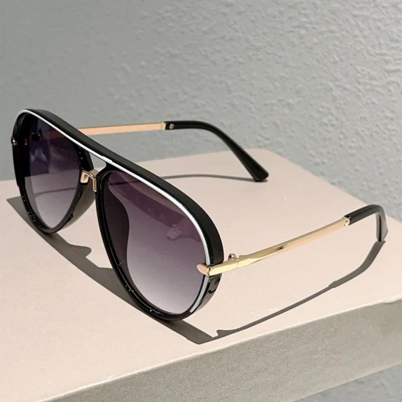 Azüria Retro Aviator Sunglasses